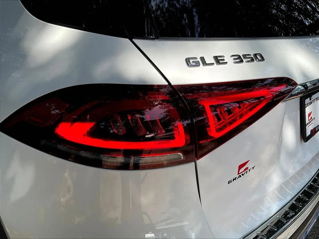 Mercedes-Benz GLE photo 20