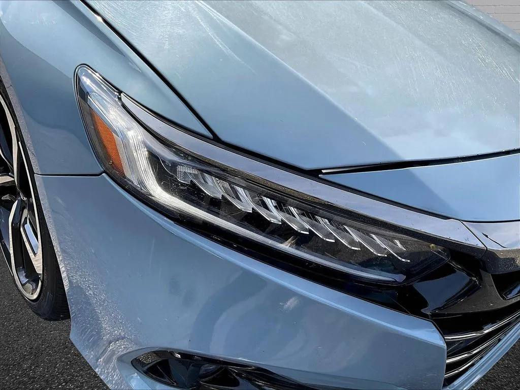 Honda Accord photo 25