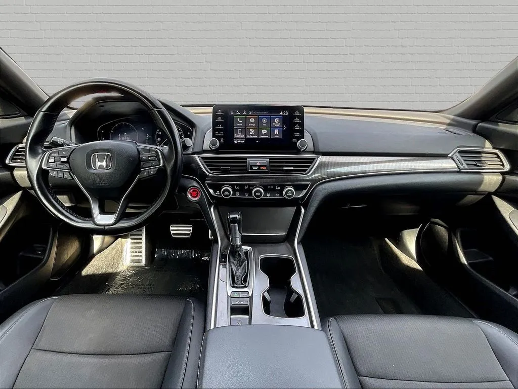 Honda Accord photo 7