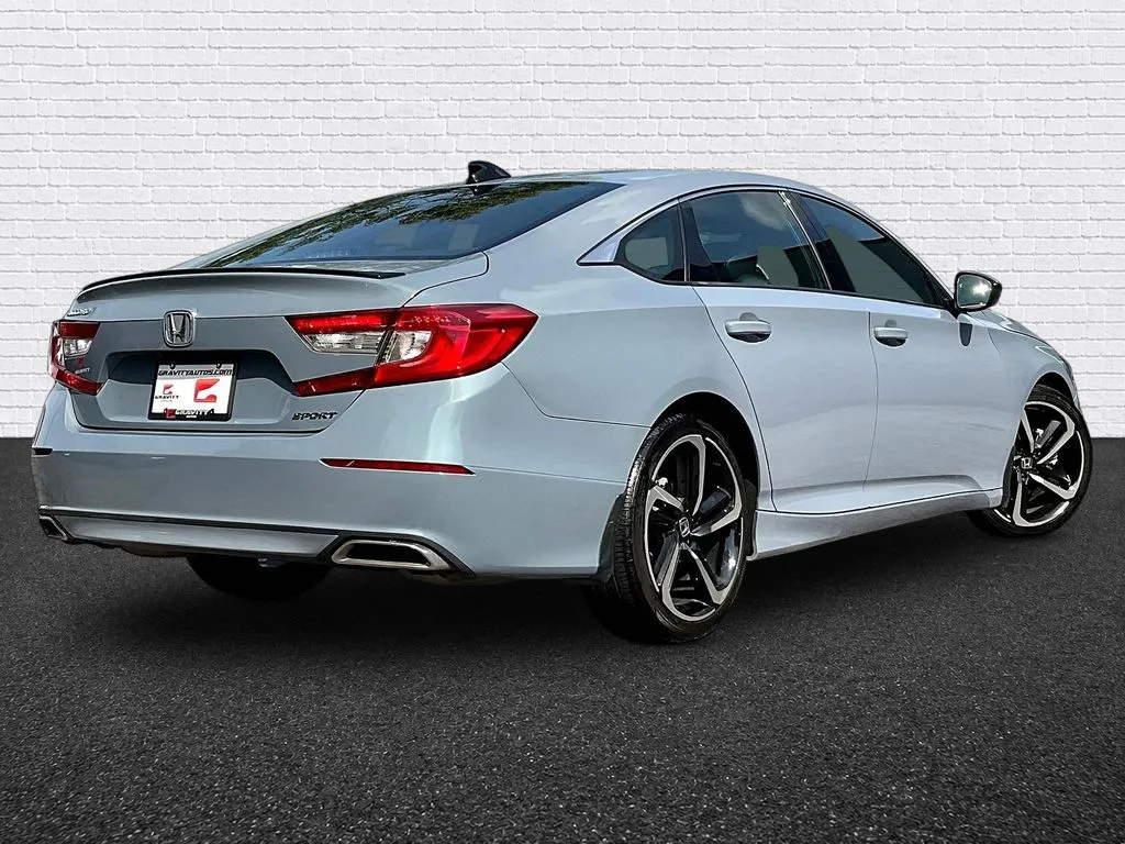 Honda Accord photo 6