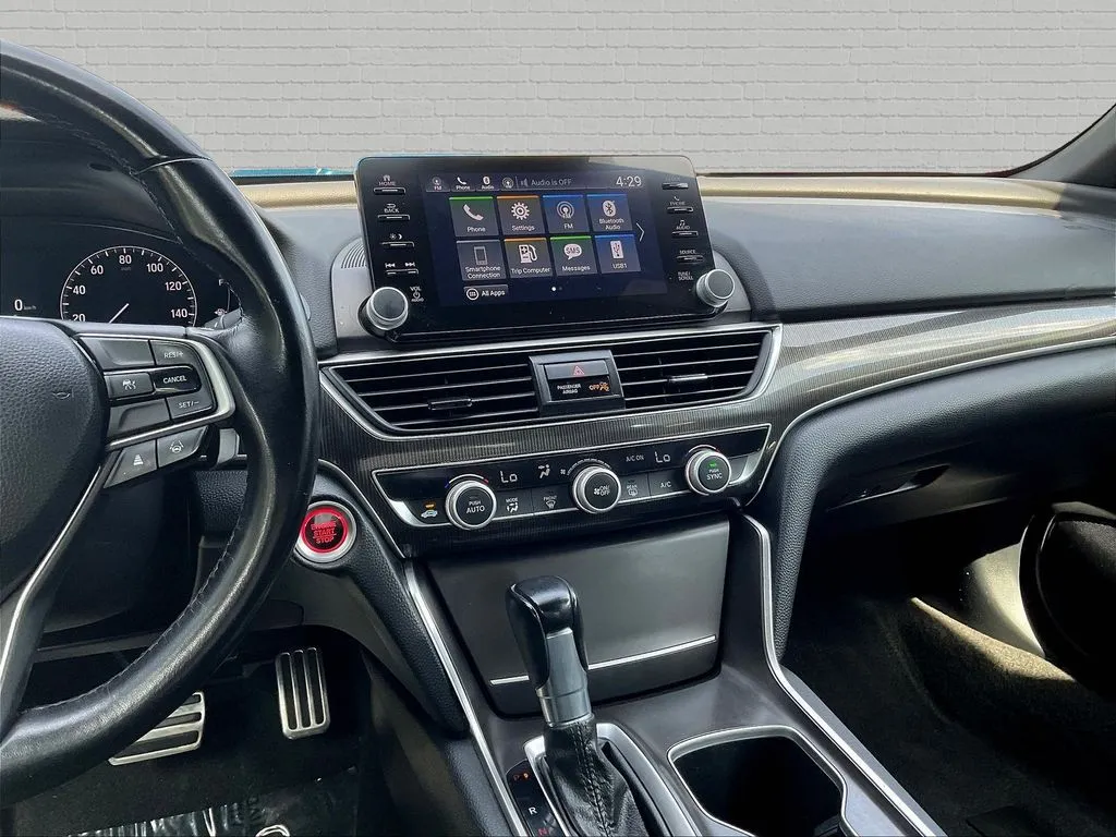 Honda Accord photo 9