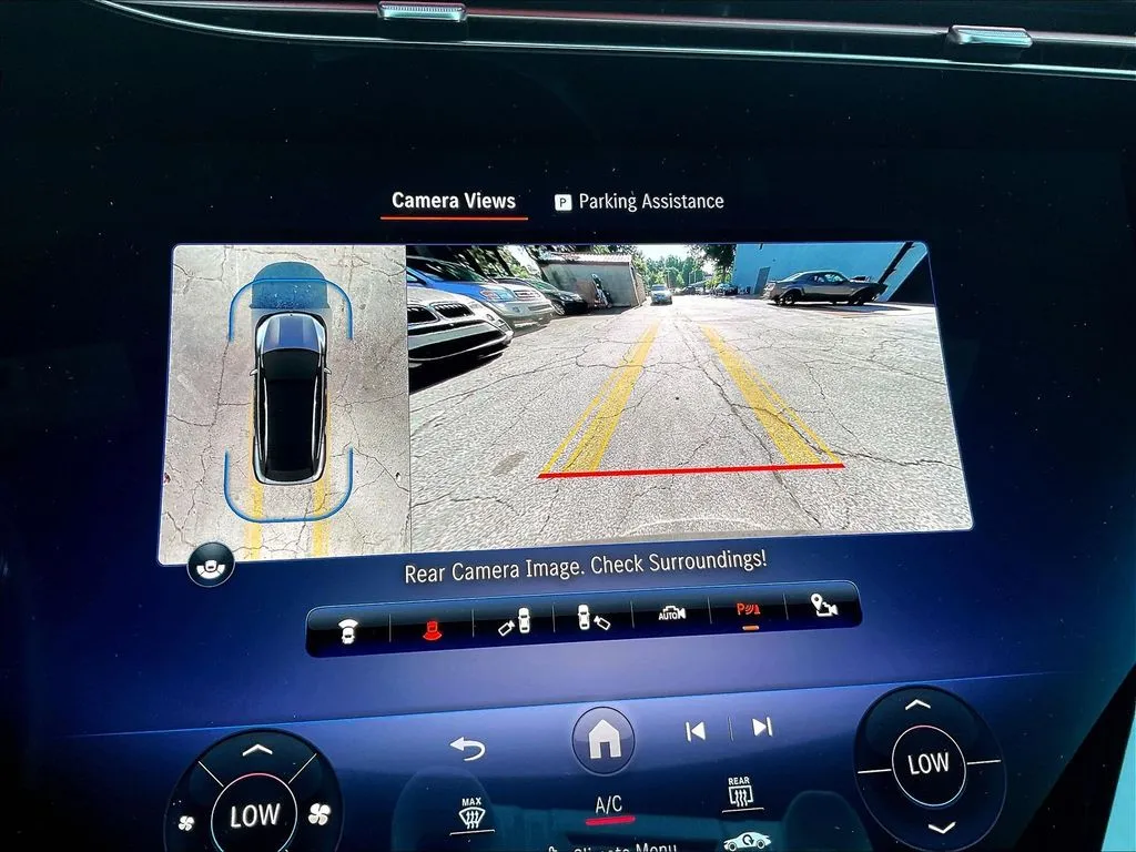 Mercedes-Benz EQS photo 13