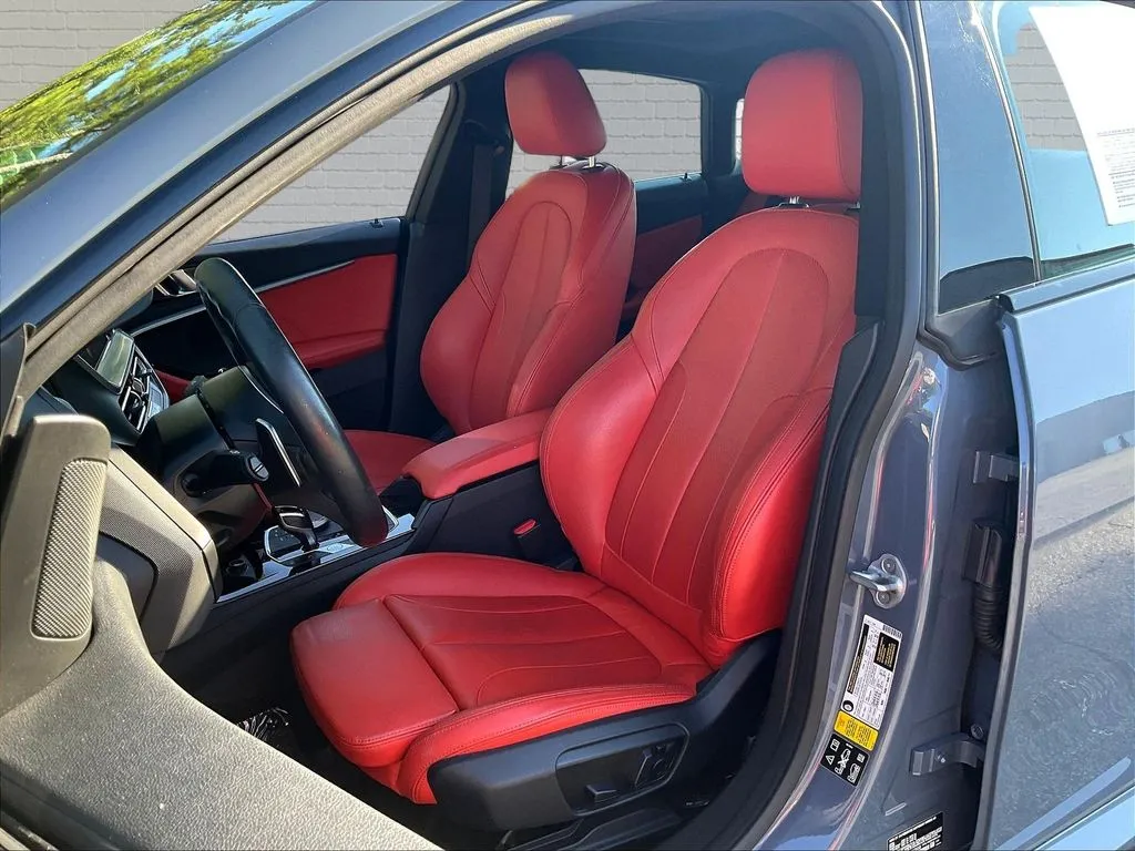 BMW 2 Series photo 15