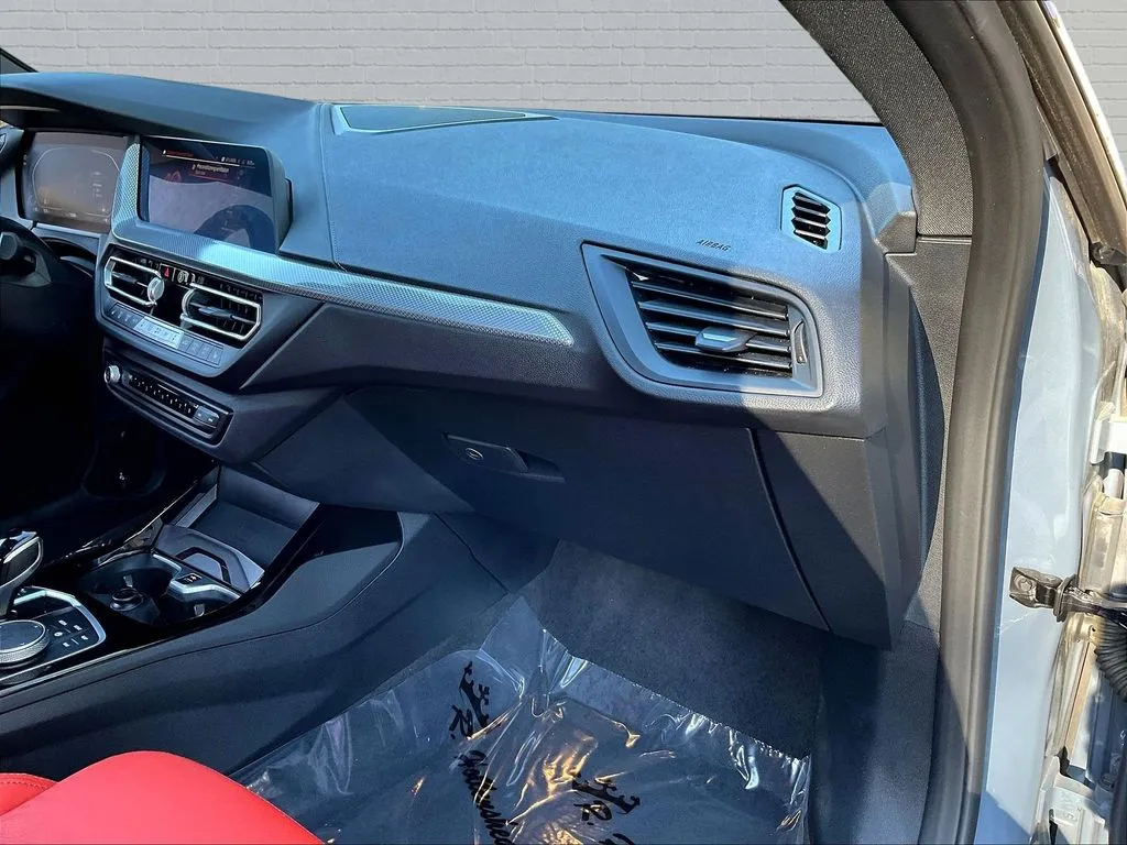 BMW 2 Series photo 20