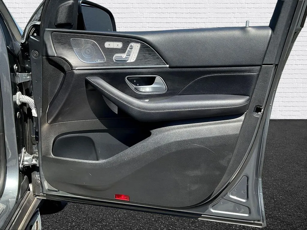 Mercedes-Benz GLE photo 24