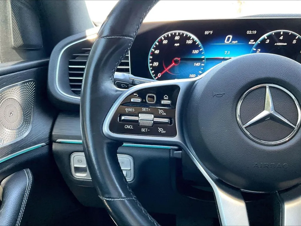 Mercedes-Benz GLE photo 11