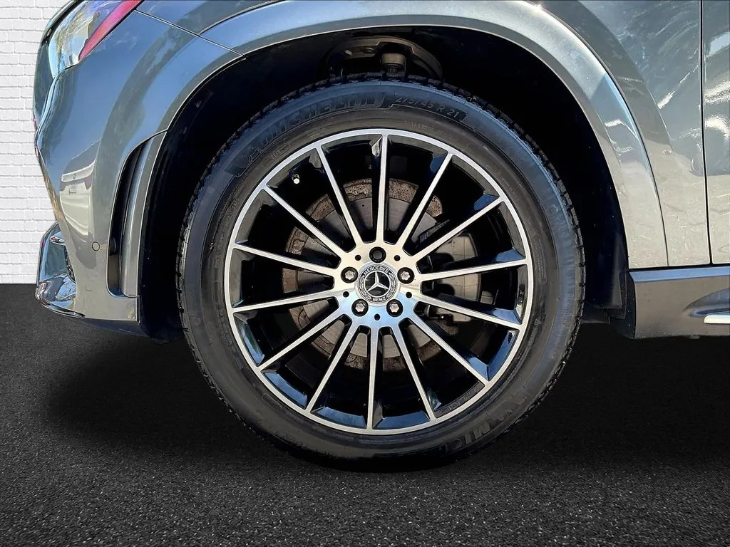 Mercedes-Benz GLE photo 26