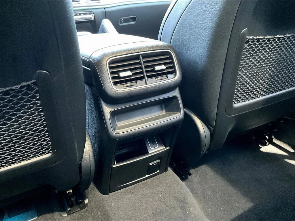 Mercedes-Benz GLE photo 10