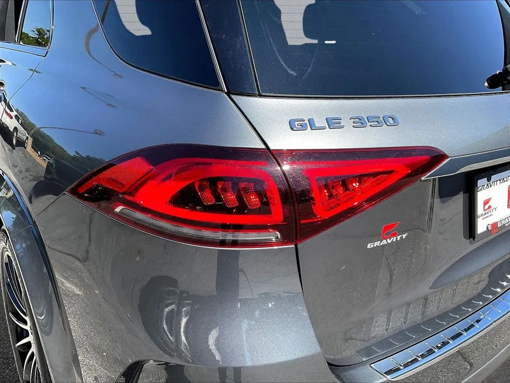 Mercedes-Benz GLE photo 20