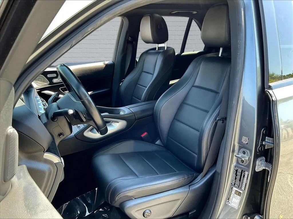 Mercedes-Benz GLE photo 18