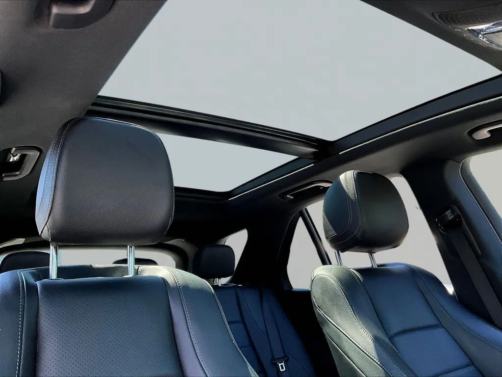 Mercedes-Benz GLE photo 23