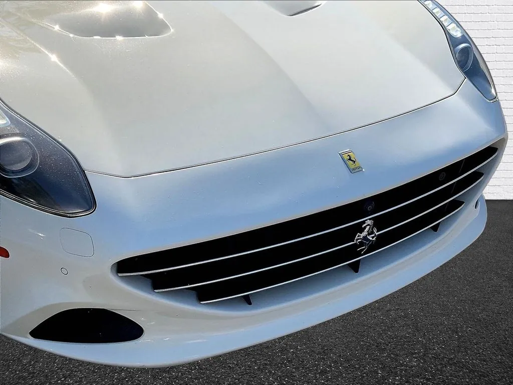 Ferrari California photo 22