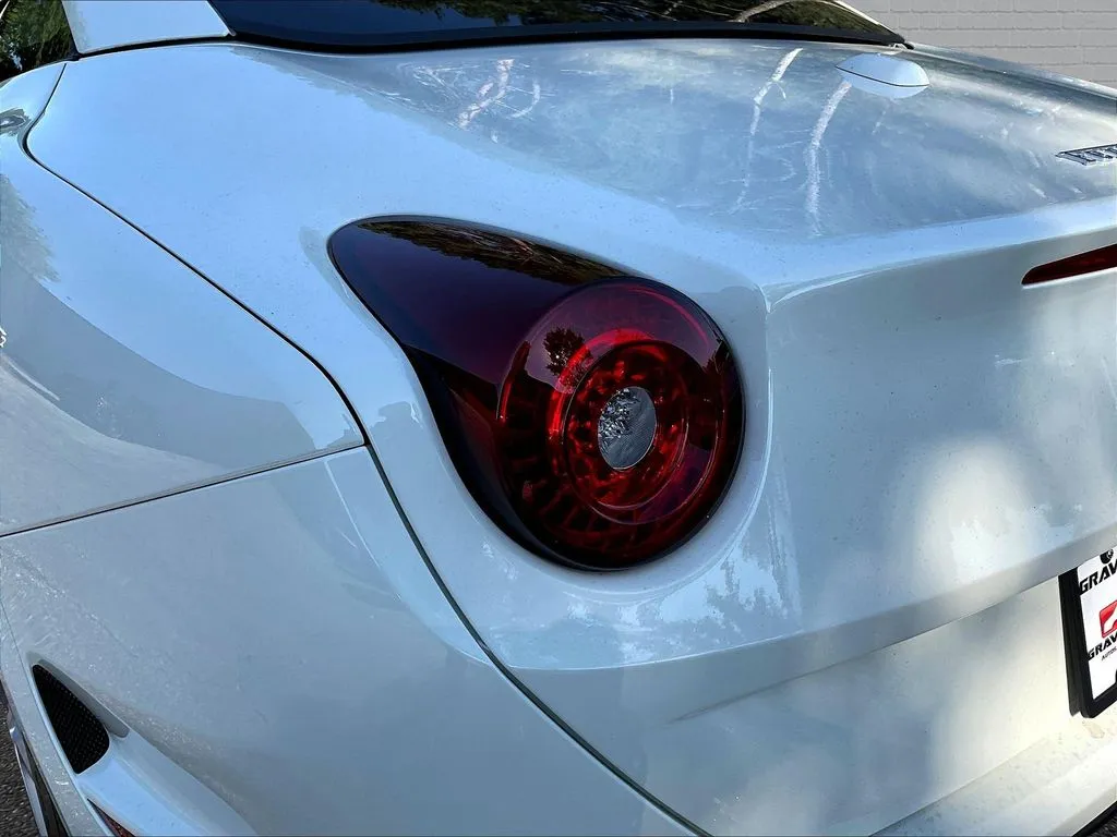 Ferrari California photo 18