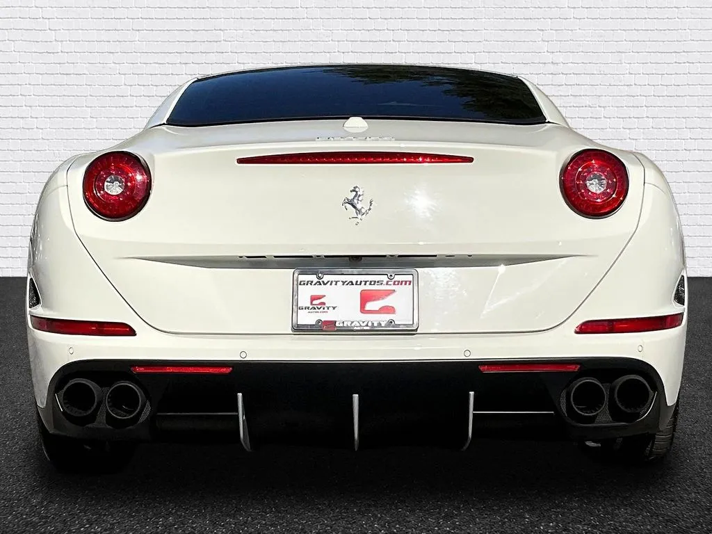 Ferrari California photo 5