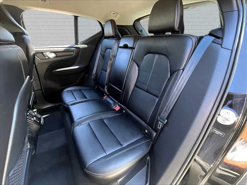 Volvo XC40 photo 19