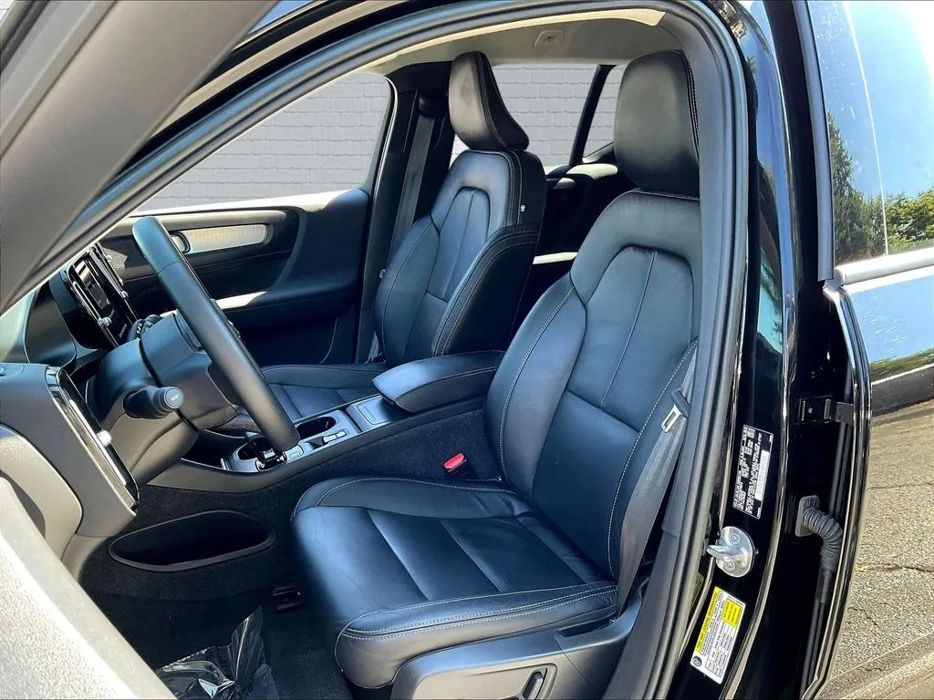 Volvo XC40 photo 18