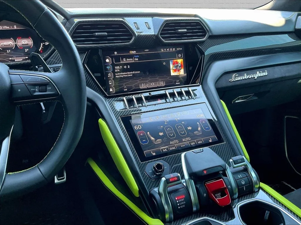 Lamborghini Urus photo 9