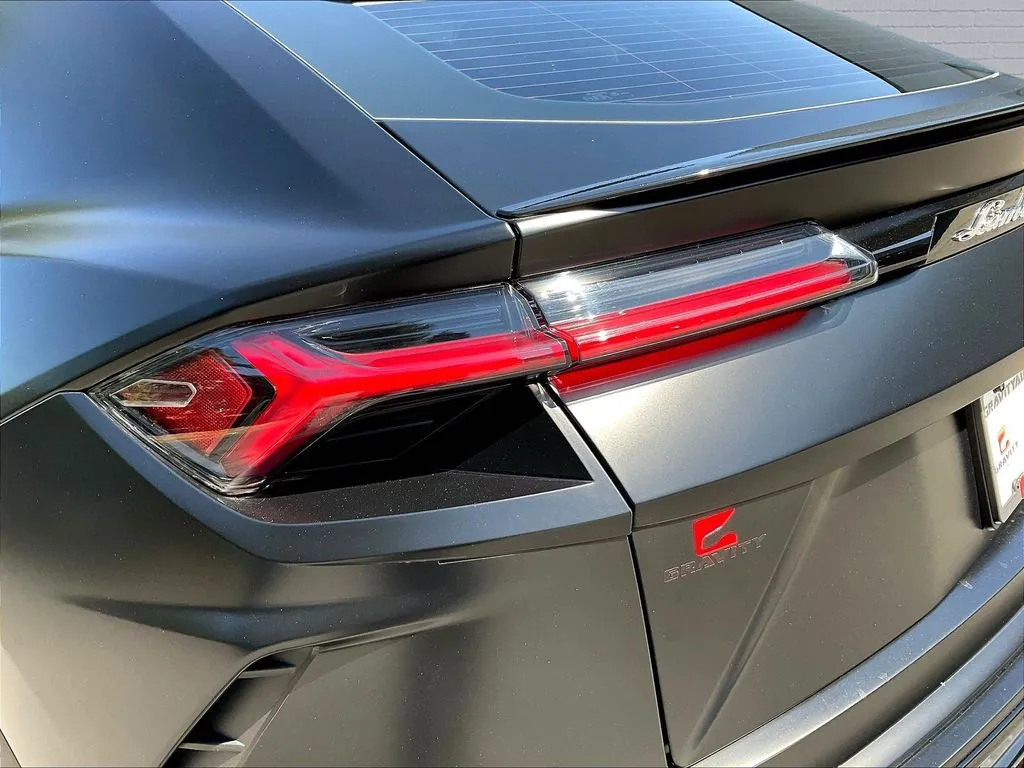 Lamborghini Urus photo 22