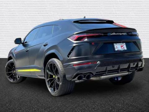More photos of 2022 Lamborghini Urus Graphite Capsule at Gravity Autos Roswell, GA
