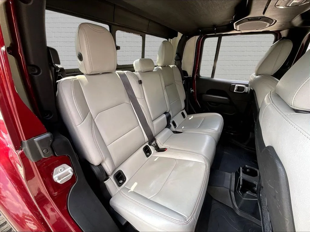 Jeep Gladiator photo 21