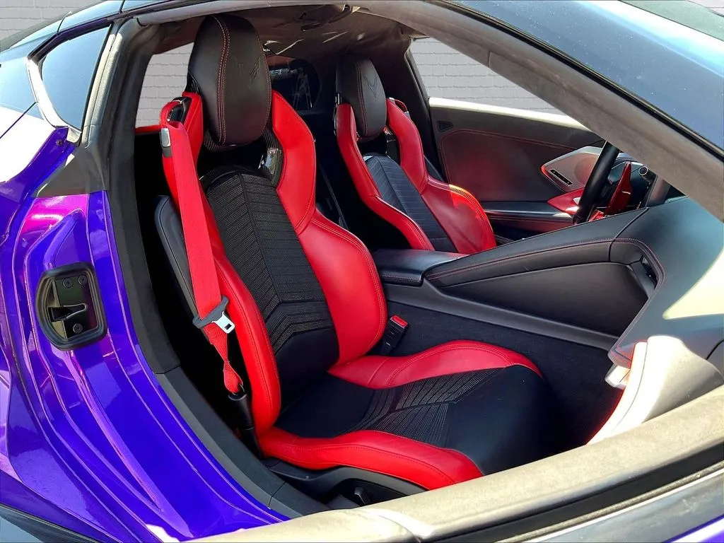 Chevrolet Corvette photo 20