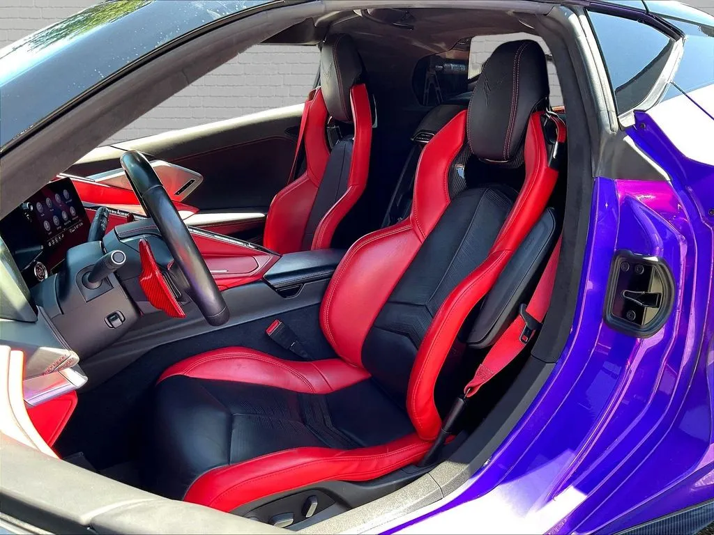 Chevrolet Corvette photo 17
