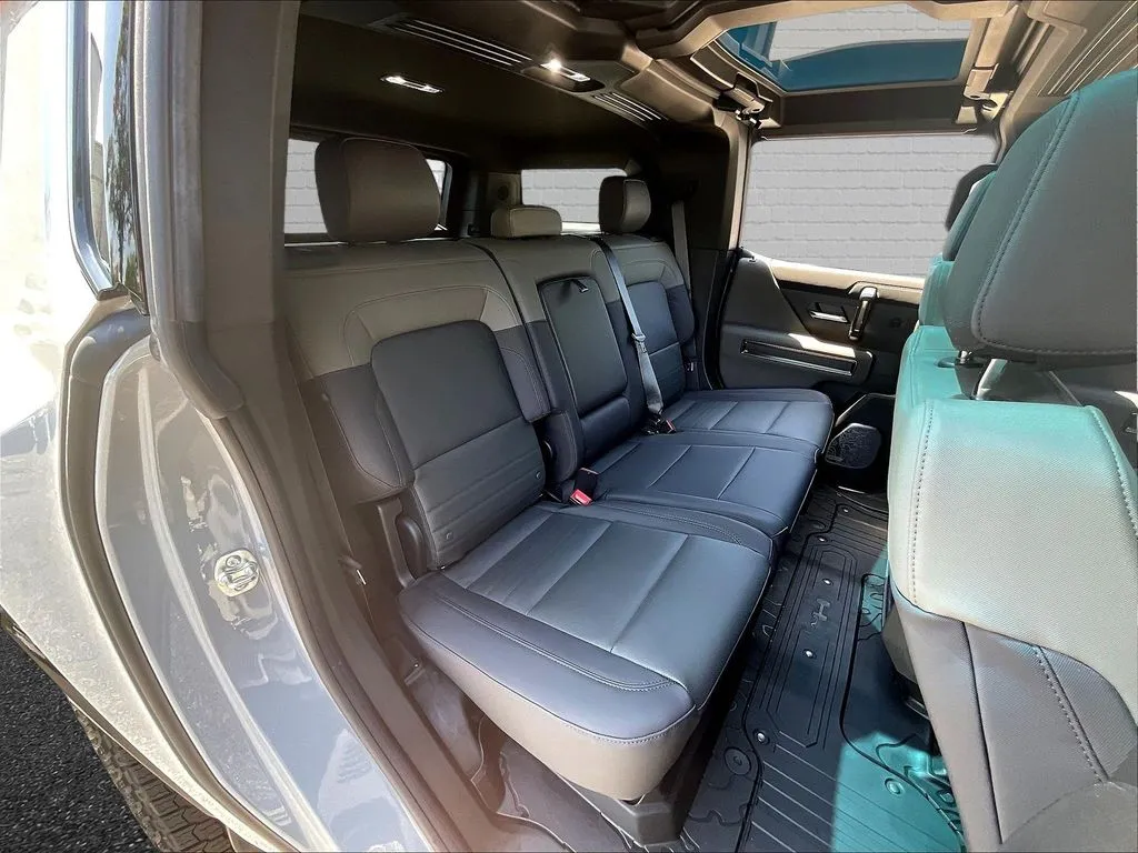 GMC Hummer EV SUV photo 21