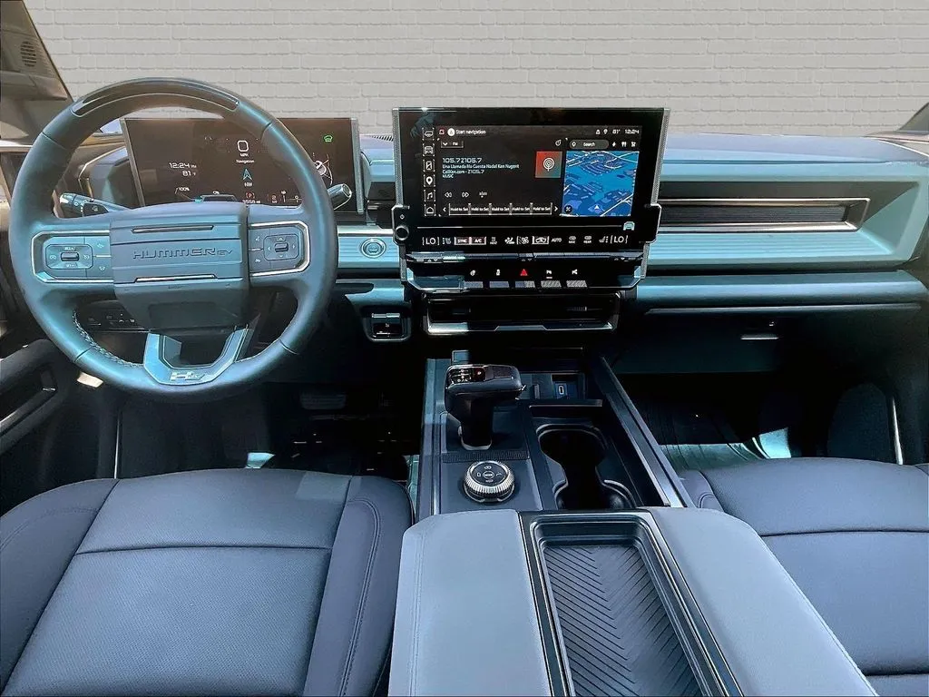 GMC Hummer EV SUV photo 7