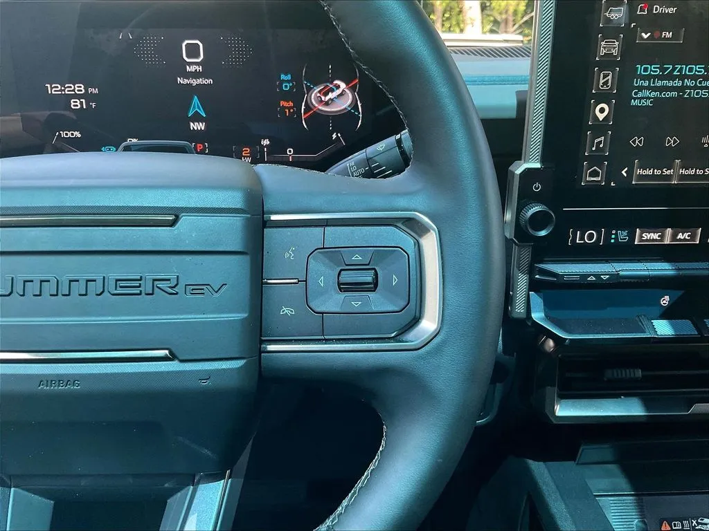 GMC Hummer EV SUV photo 11