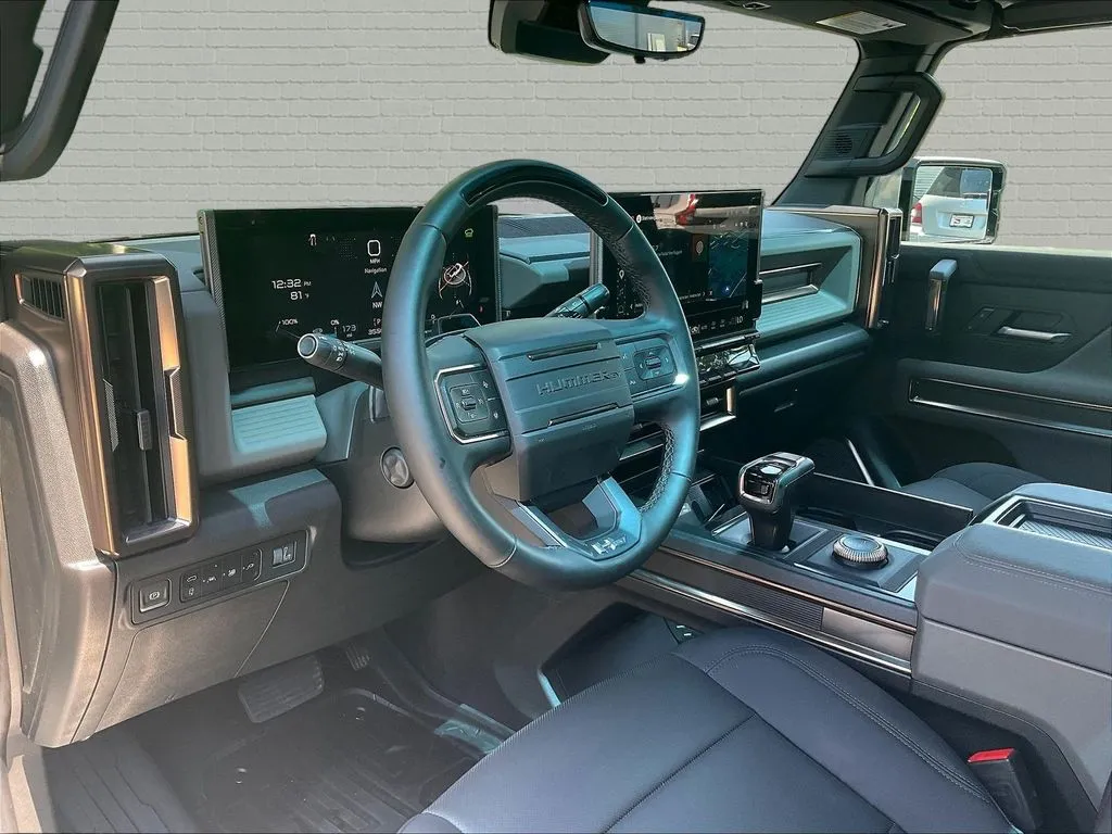 GMC Hummer EV SUV photo 14