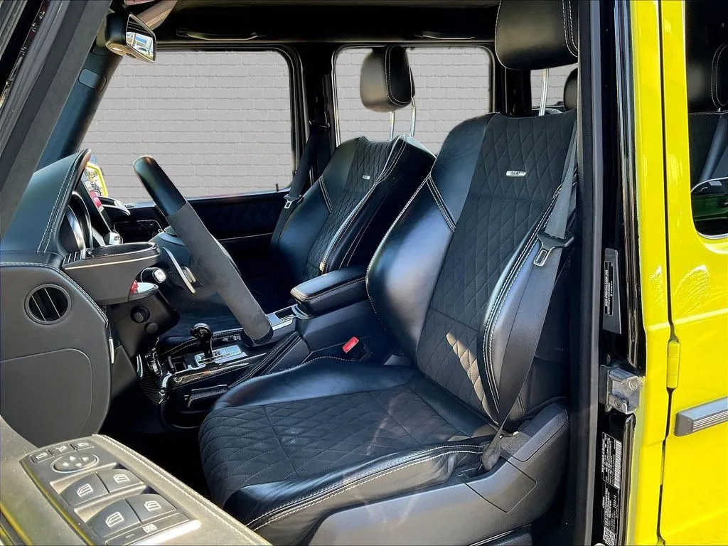 Mercedes-Benz G-Class photo 14