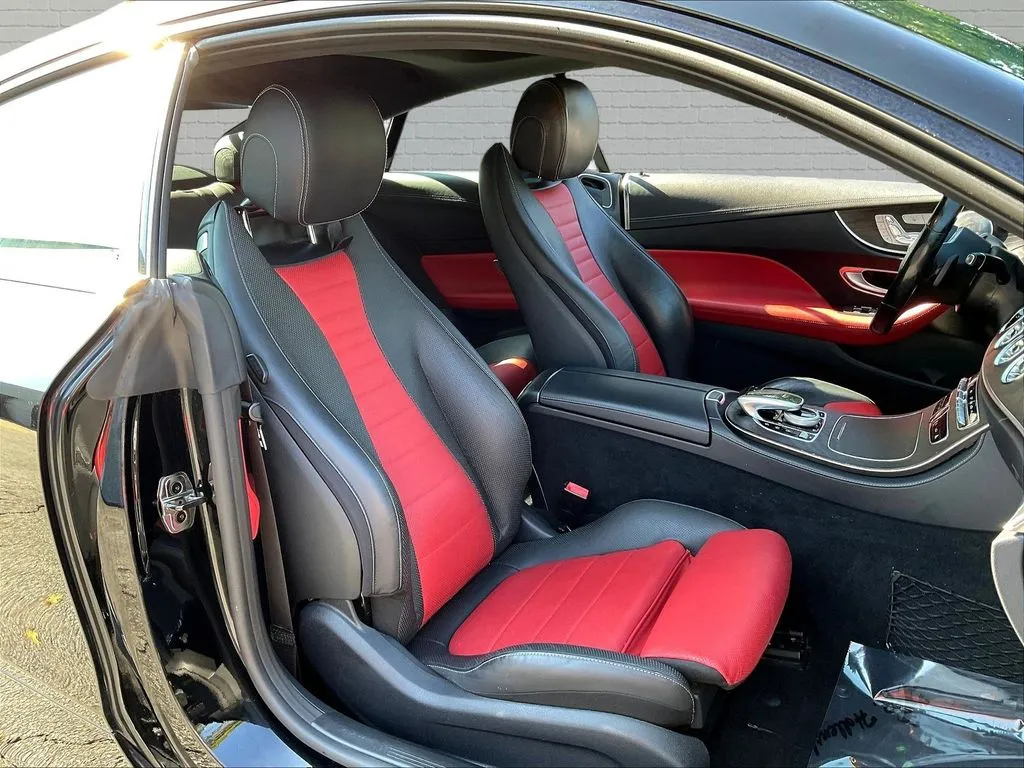 Mercedes-Benz E-Class photo 25
