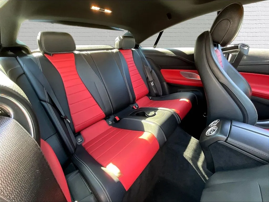 Mercedes-Benz E-Class photo 21
