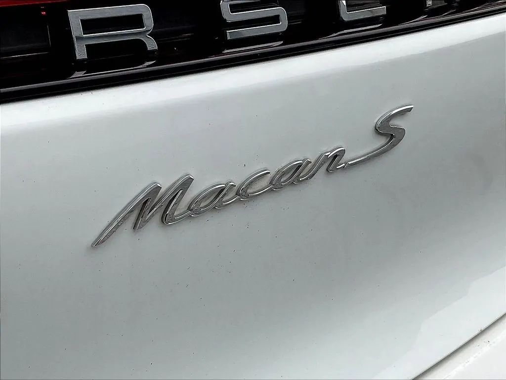 Porsche Macan photo 19