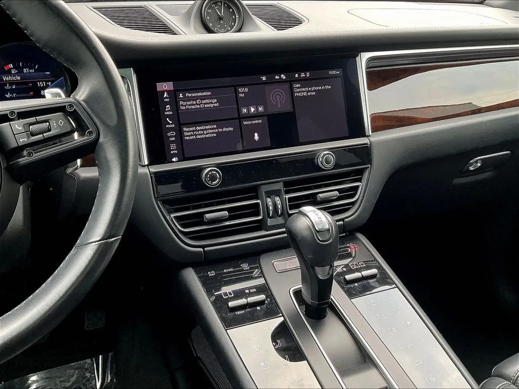 Porsche Macan photo 8