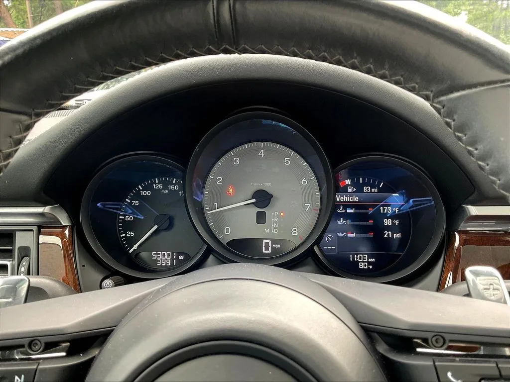 Porsche Macan photo 12