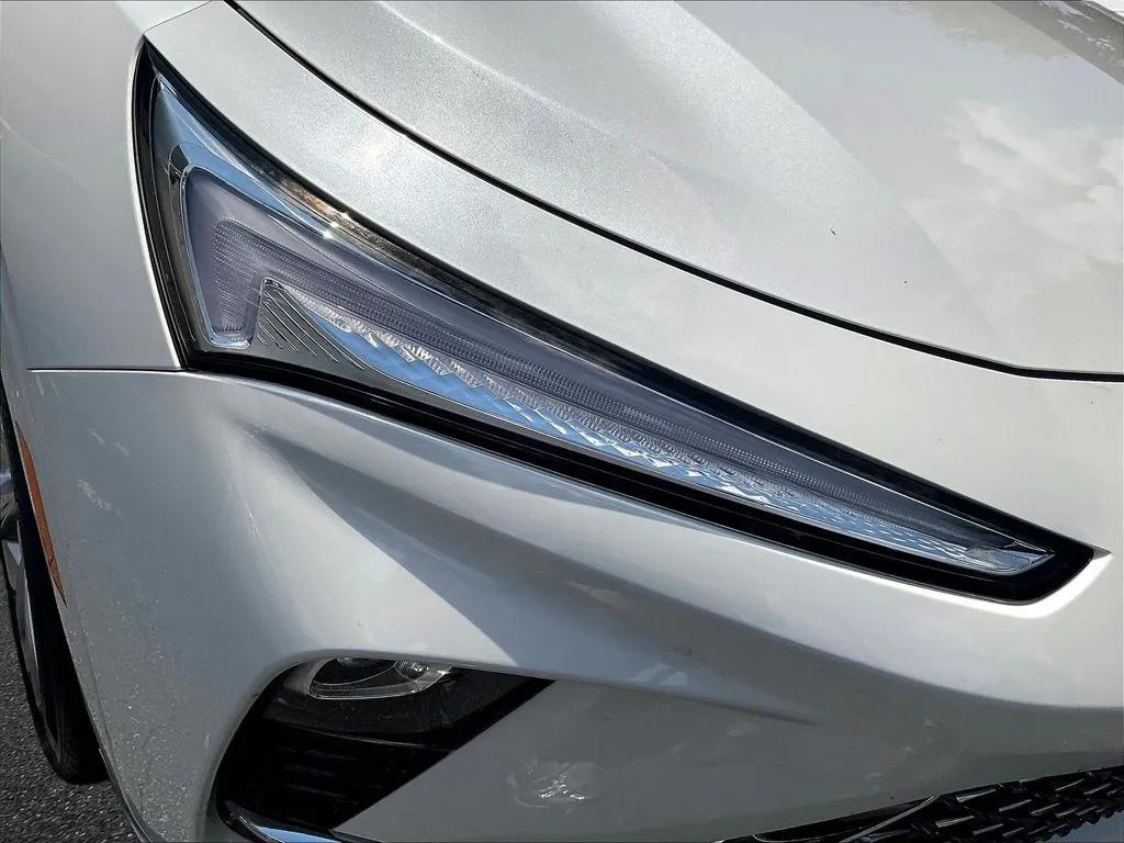 Buick Envista photo 24