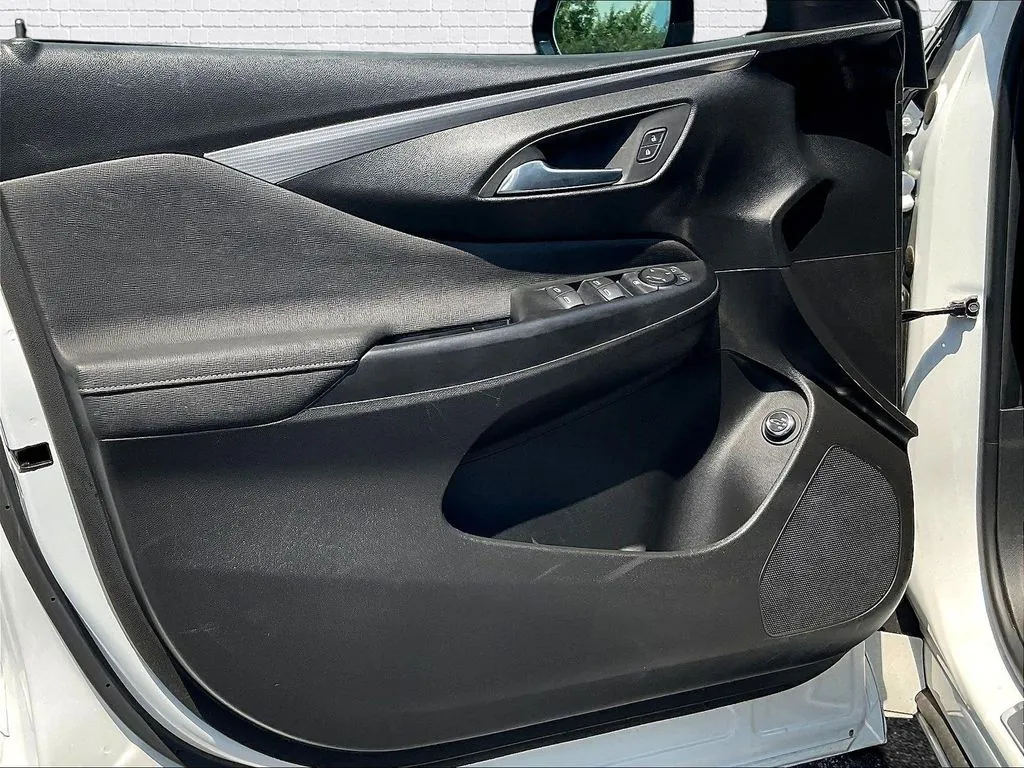 Buick Envista photo 16