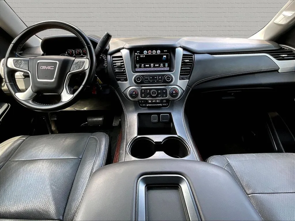 GMC Yukon photo 6