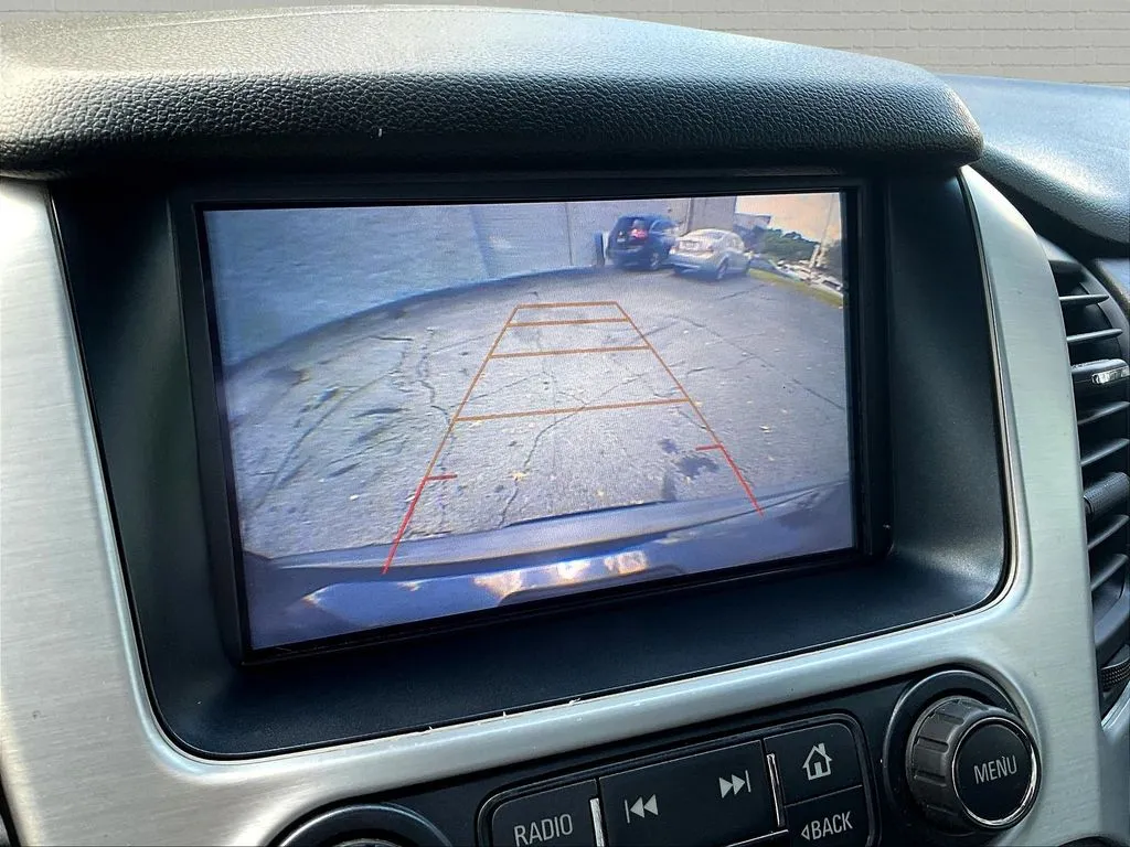 GMC Yukon photo 12