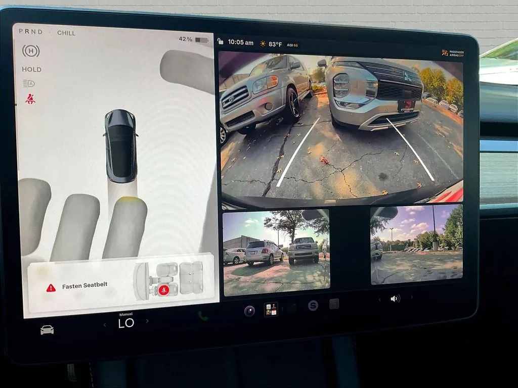 Tesla Model 3 photo 13