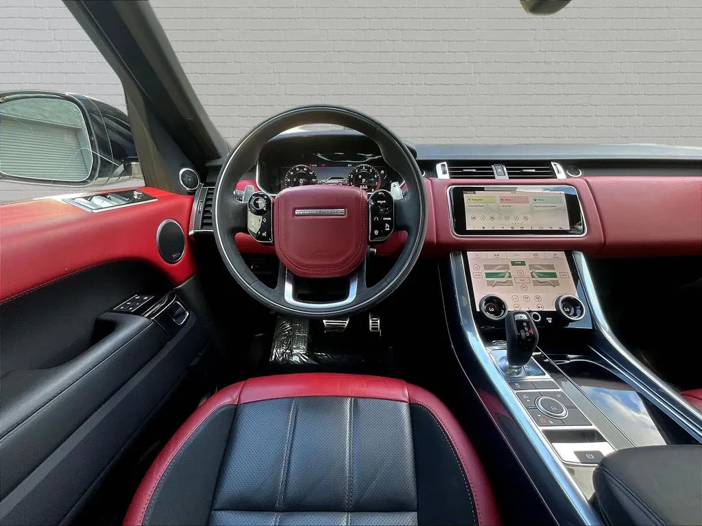 Land Rover Range Rover Sport photo 8