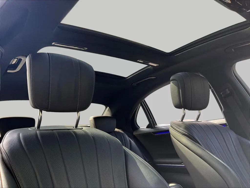 Mercedes-Benz S-Class photo 22