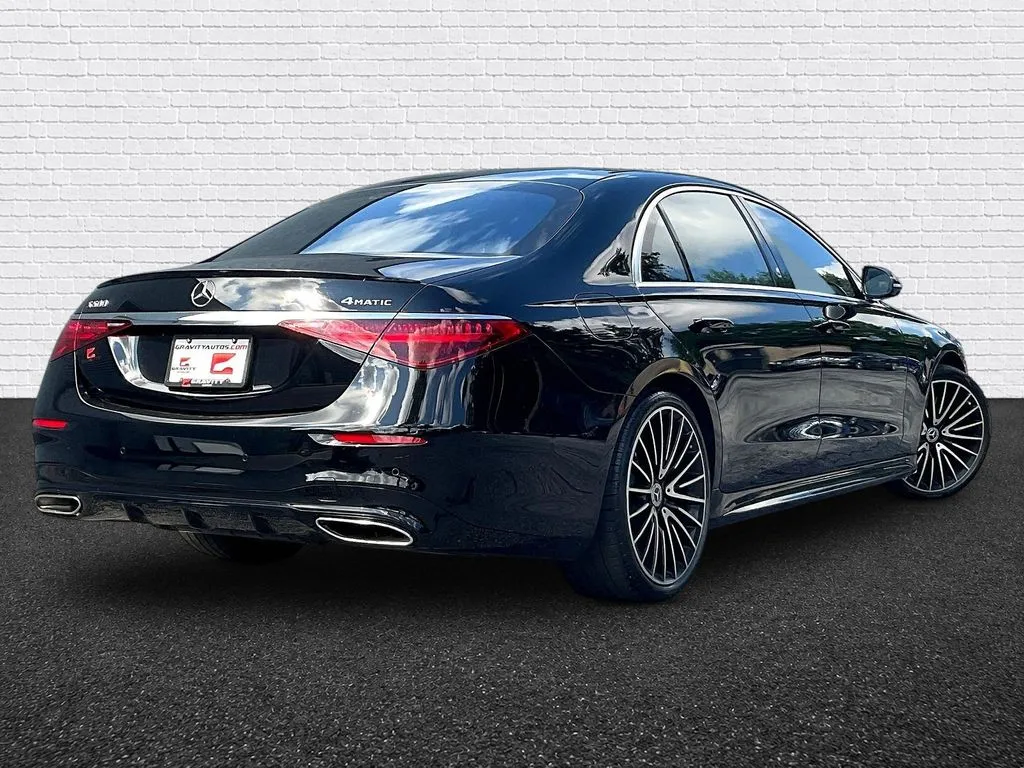 Mercedes-Benz S-Class photo 6