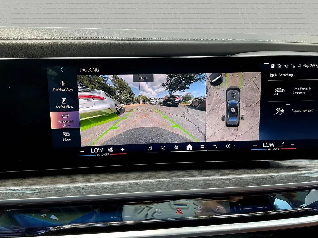 BMW i7 photo 13
