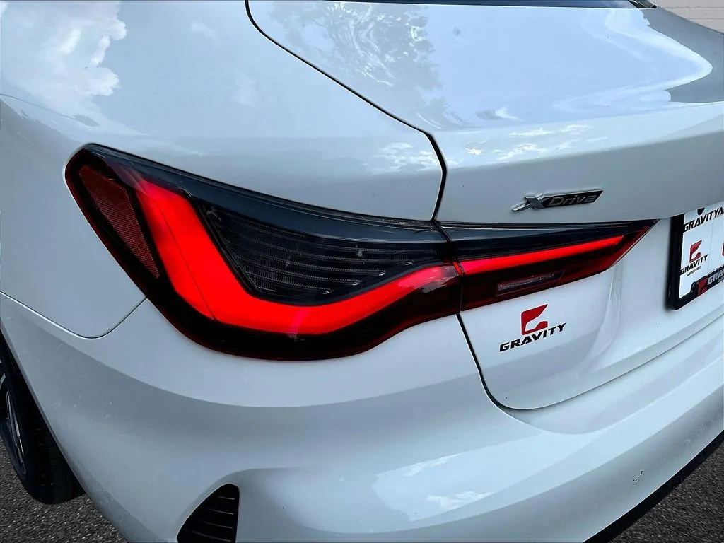 BMW 4 Series photo 21