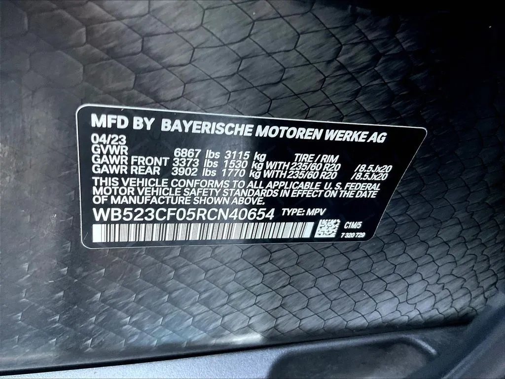 BMW iX photo 17