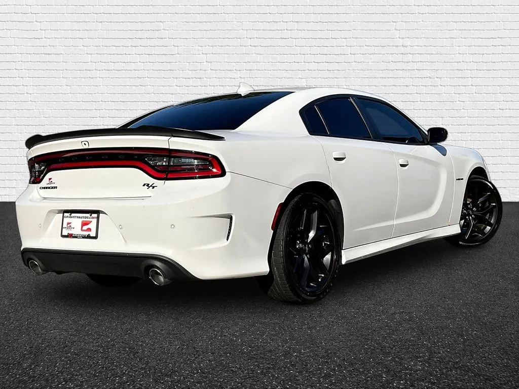 Dodge Charger photo 6