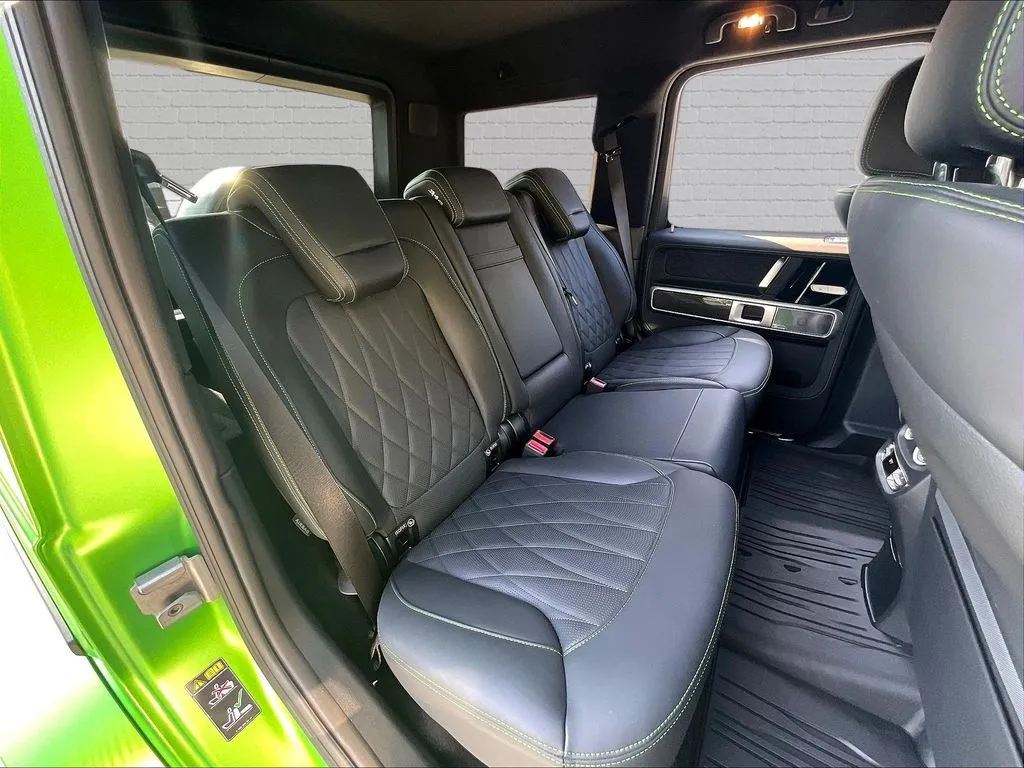 Mercedes-Benz G-Class photo 16