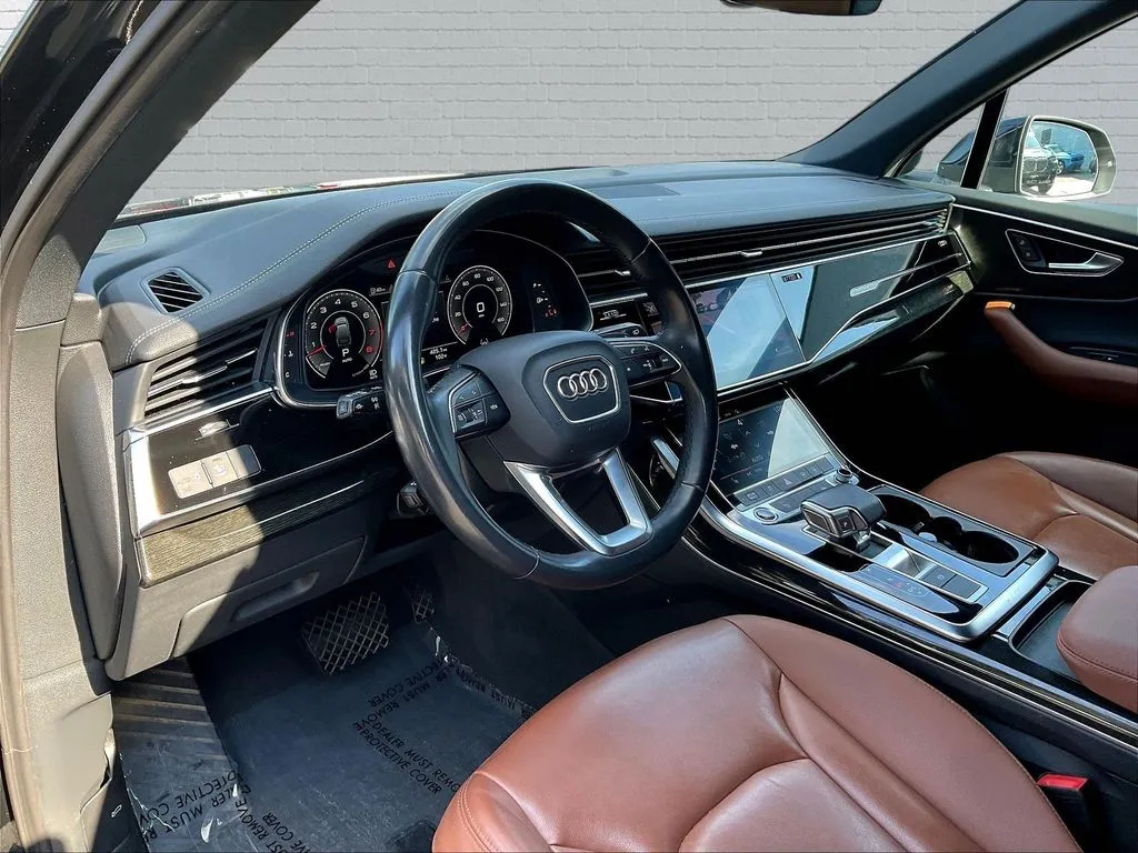 Audi Q7 photo 14